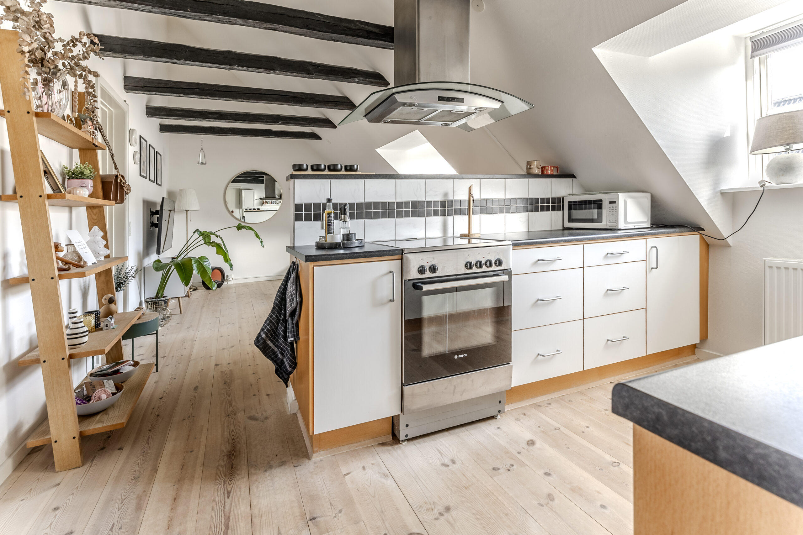 04_2026_c28_3_th_Stine-10