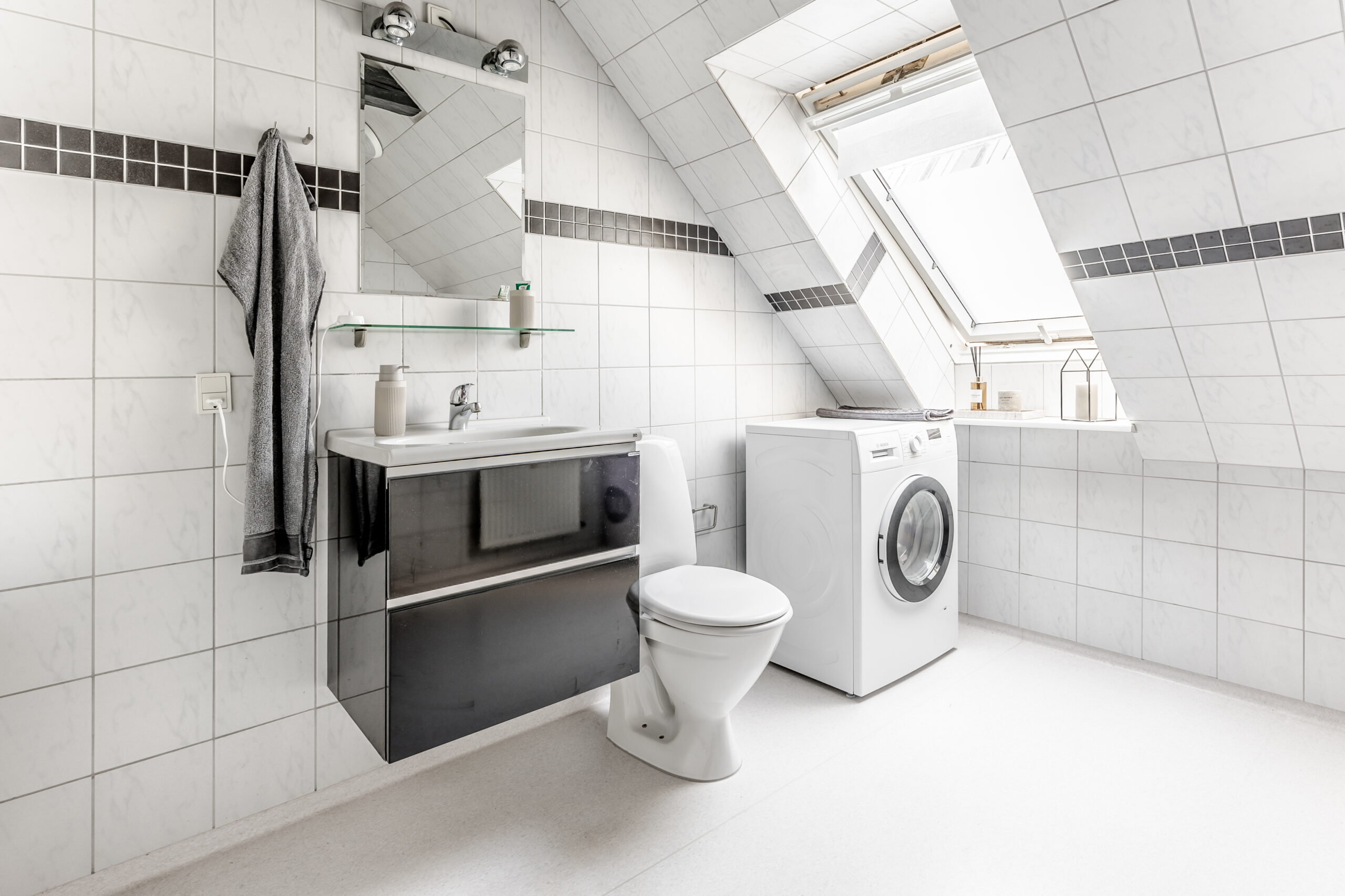 04_2026_c28_3_th_Stine-26