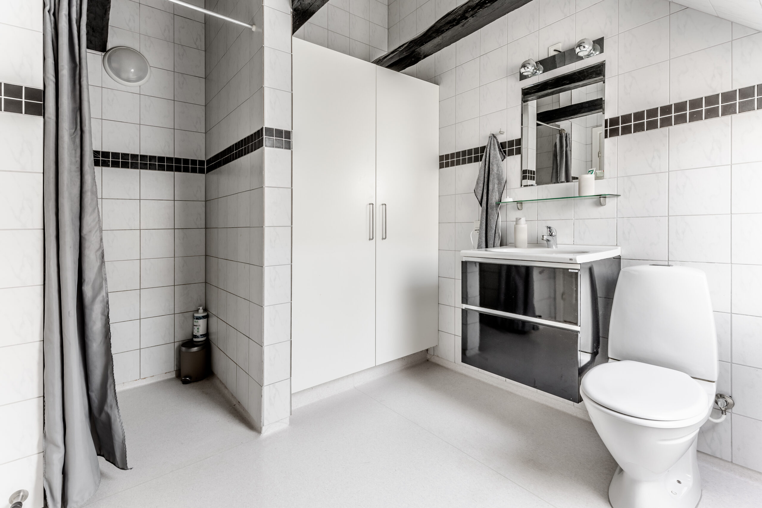 04_2026_c28_3_th_Stine-29