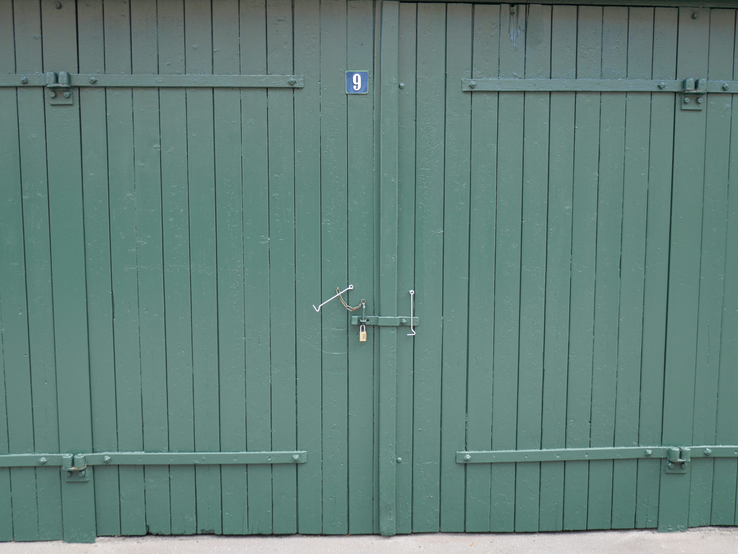 Garage 9
